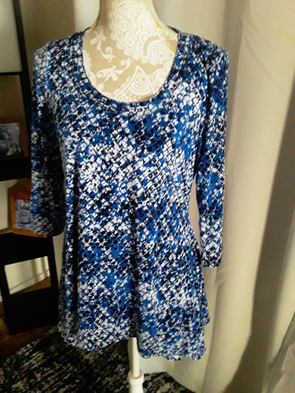 Chaus lovely blue and white colorful tunic size L